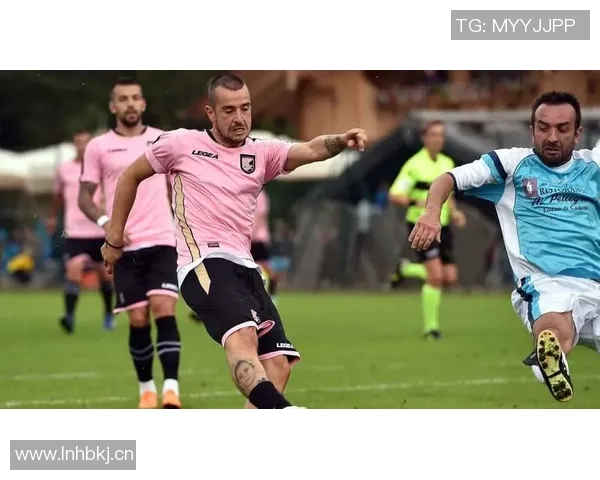 中国队迎战马其顿球队全力以赴力争胜利展现团队精神与拼搏意志